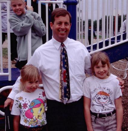 Principal.JPG (35044 bytes)