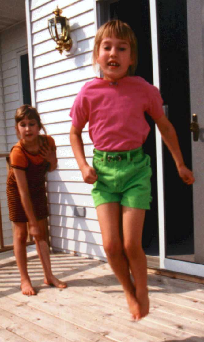 djennihypp.JPG (52070 bytes)